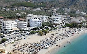 Hotel Prinos